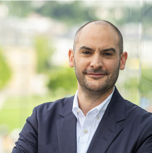 Portraitbild von Dr. Danyal Bayaz, Minister für Finanzen des Landes Baden-Württemberg