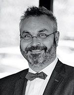 Portraitfoto von Tilmann Häcker